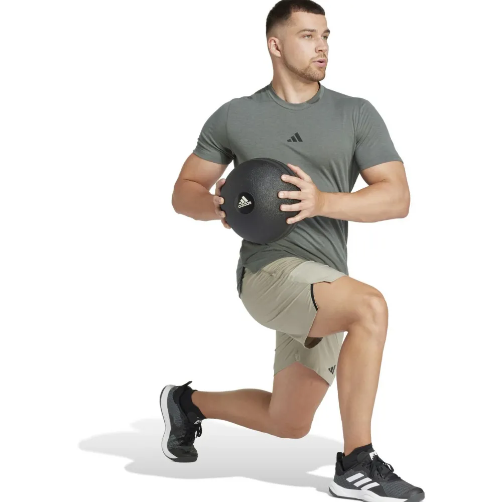 - Deigned 4 Training hort - hort < adidas Online