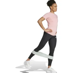 - Woen' Techfit Training Tee - Funktionhirt < adidas Best