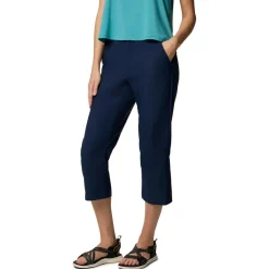 - Women's Leslie Falls Capri II - Shorts < Columbia