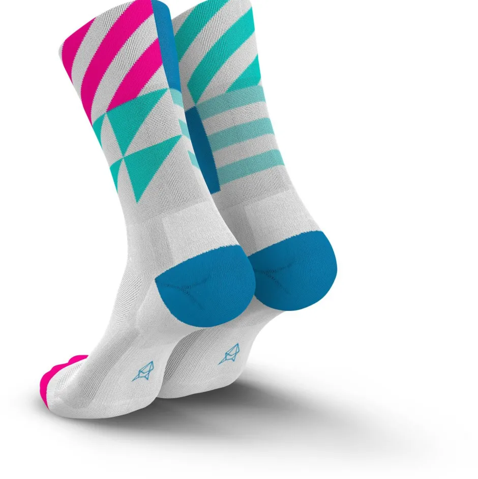INCYLENCE Radsocken|Socken-- Ultralight Elements - Laufsocken White Blue Pink