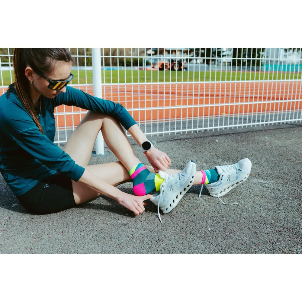 - Ultralight Strides Short - Laufsocken < INCYLENCE