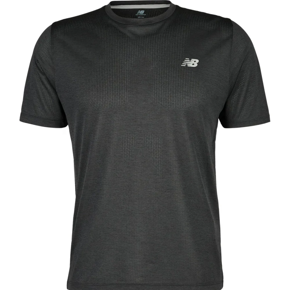 - Athetic T-hirt - aufhirt < New Balance Best