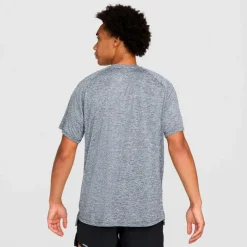 Nike - Stride Dri-Fit ADV Short-Sleeve Running Top - Laufshirt Hot