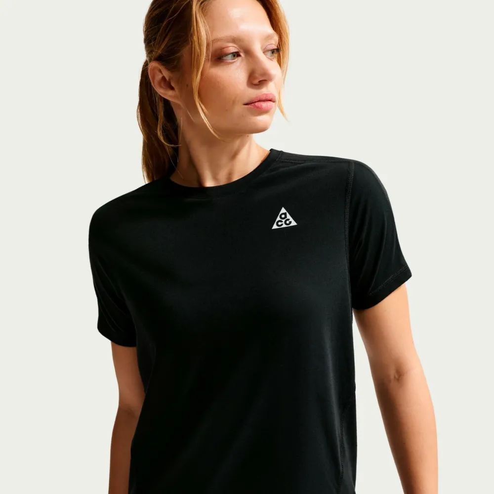Nike - Women's ACG Trail Dri-Fit S/S Top - Laufshirt Hot