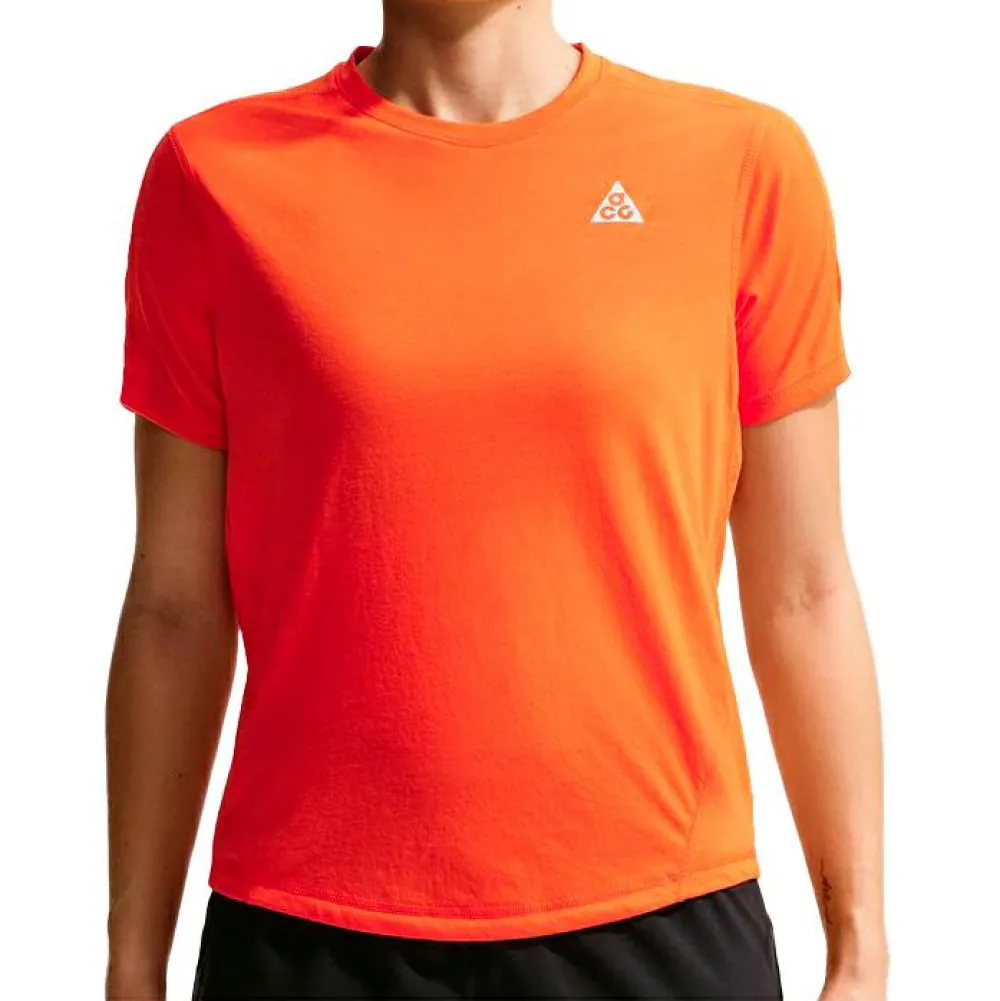 Nike - Women's ACG Trail Dri-Fit S/S Top - Laufshirt Hot