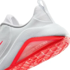 Nike Sneaker-- Women's Bella 7 Workout Shoes - Multisportschuhe Chalk / Sapphire / Sail