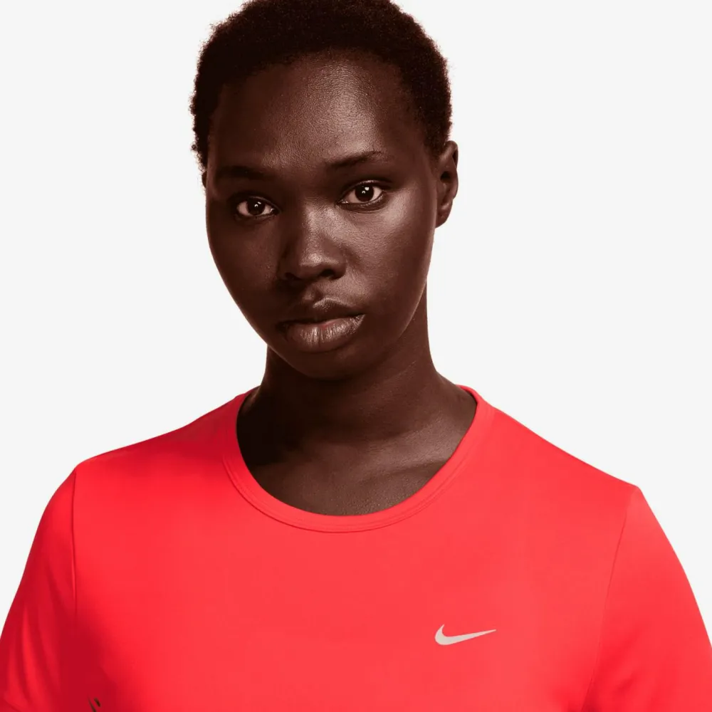 - Woen' Tepo Dri-Fit hort-eeve Running Top - aufhirt < Nike Clearance