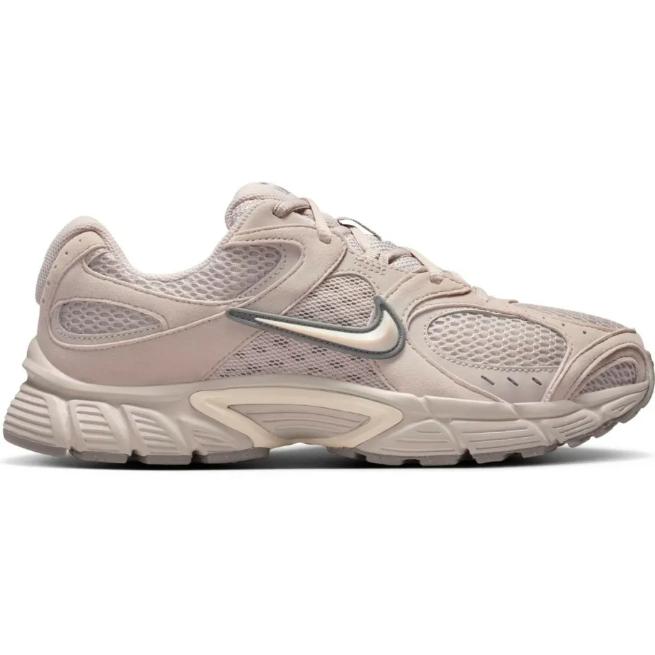 Nike Sneaker-- Women's V5 RNR - Sneaker