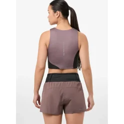 - Woen' Trai Cropped Top - port-BH < NNormal New