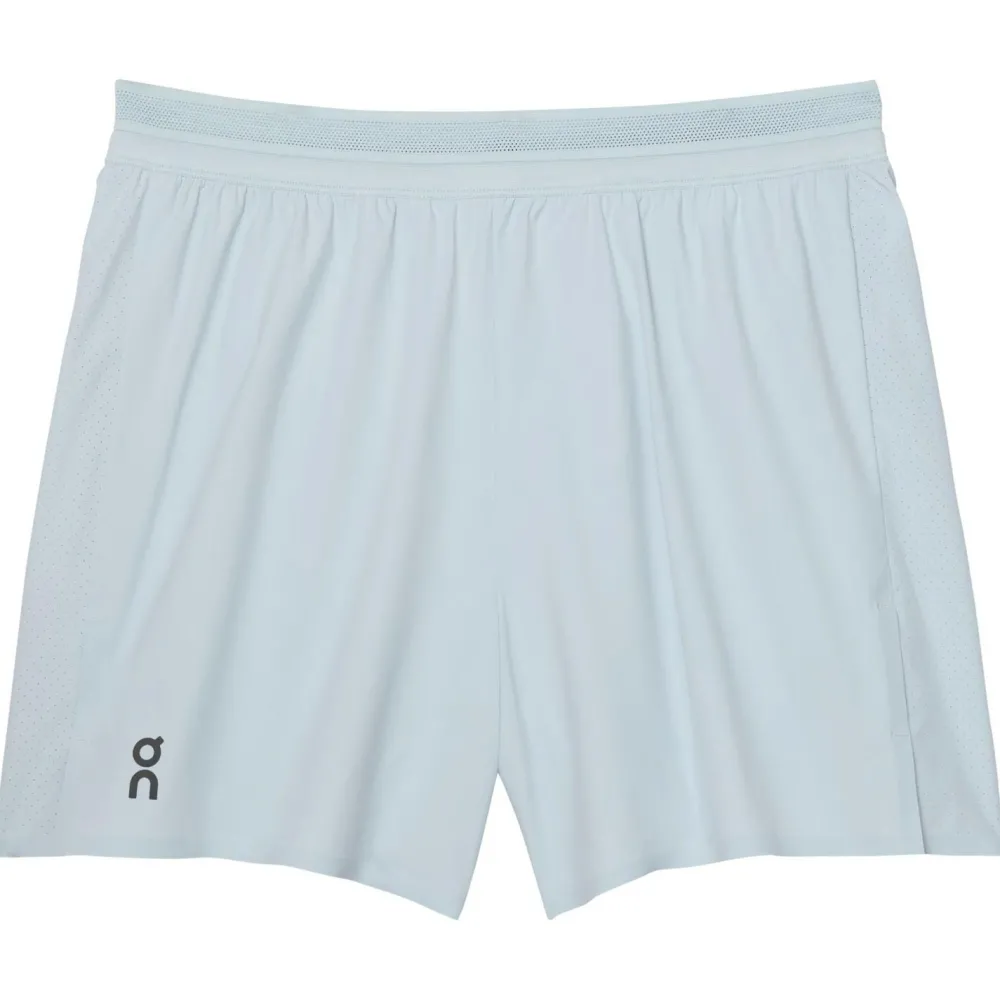- Woen' 5 Perforance hort - aufhort < On Clearance