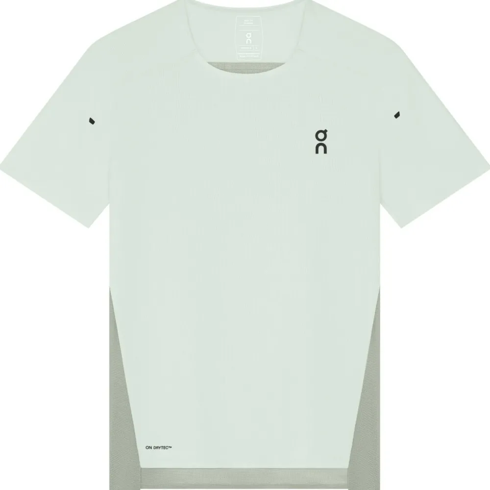 - Woen' Perforance-T - aufhirt < On Sale