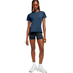 - Woen' Perforance-T - aufhirt < On Sale