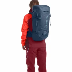 - Peak 38 S Dry - Tourenrucksack < Ortovox New