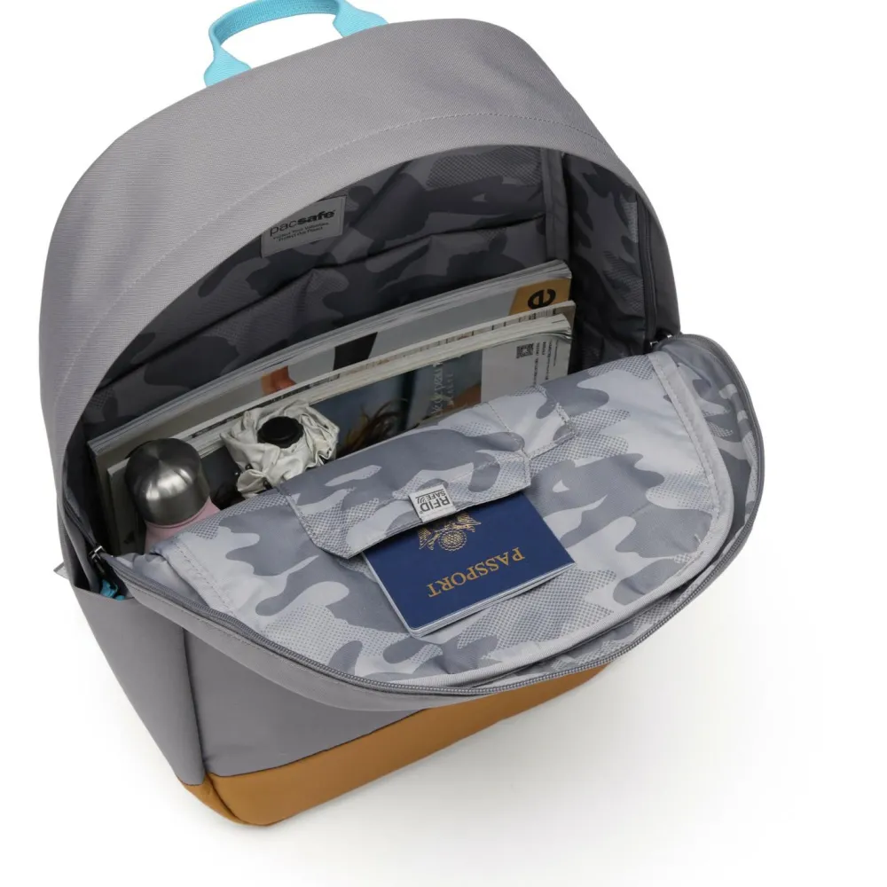 - Go 25 Backpack - Daypack < Pacsafe Hot