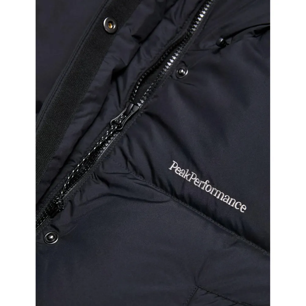 - Woen' Quiver Down Parka - ante < Peak Performance