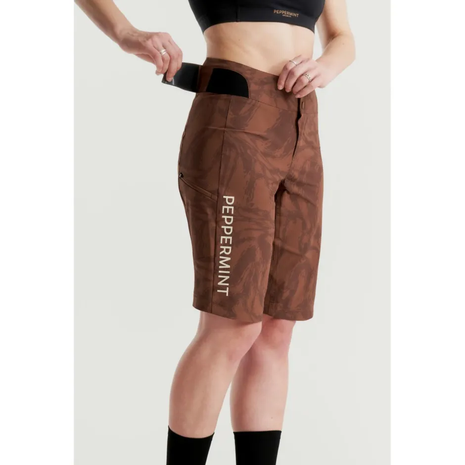 PEPPERMINT Fahrradbekleidung|Radhosen-- Women's Signature Tech Short - Radhose