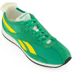 - R00 - Sneaker < Reebok Hot