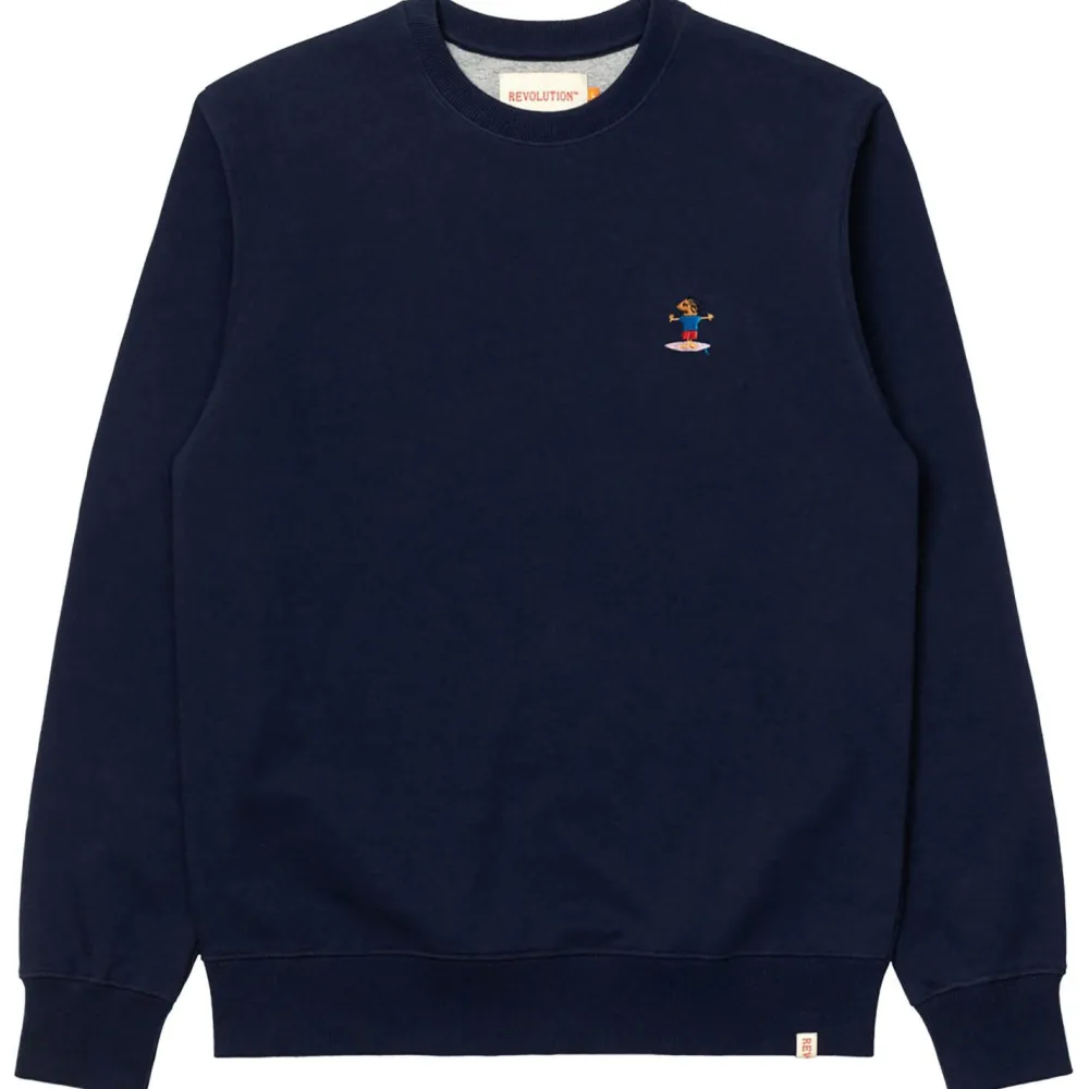 - ight Crewneck - Puover < Revolution