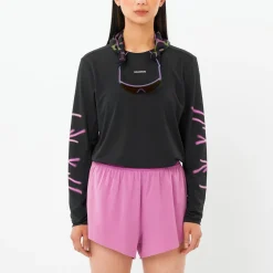 Salomon Laufbekleidung|Shirts, Hemden & Longsleeves-- Women's SHKout Core L/S Tee GFX - Laufshirt Deep Black