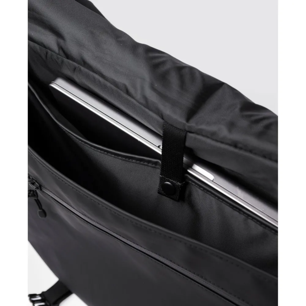 Sandqvist - Stream Messenger - Umhängetasche Black Outlet