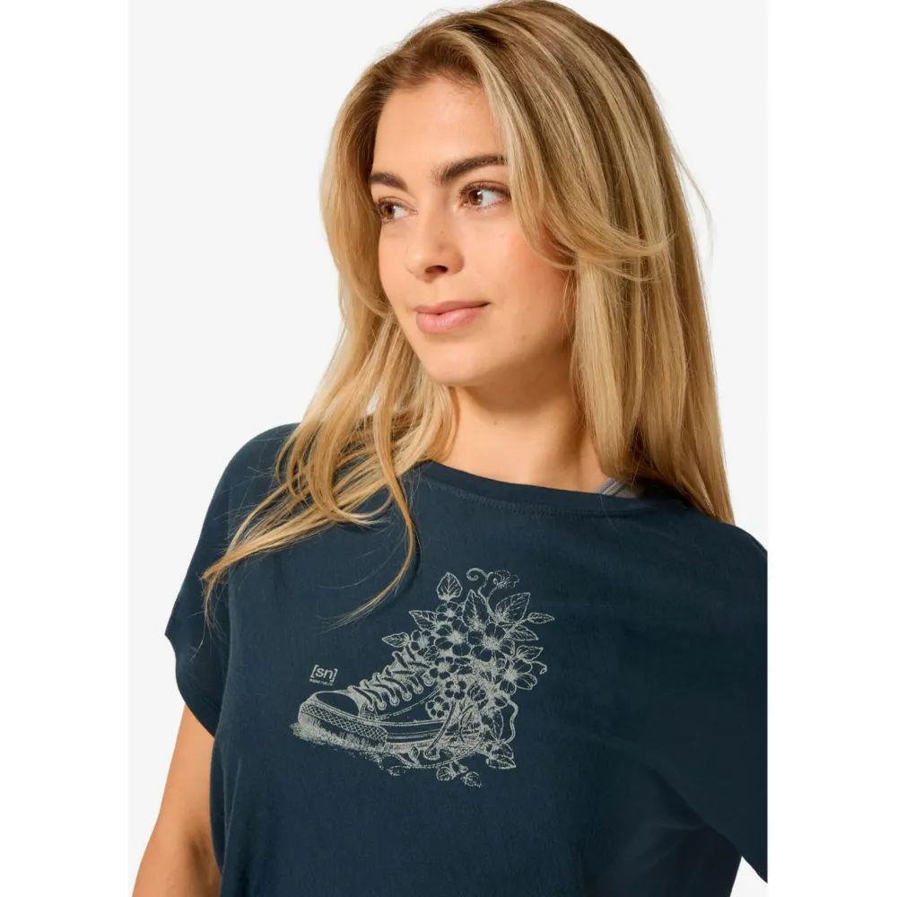 - Woen' Fower neaker ooe Tee - erinohirt < super.natural Outlet