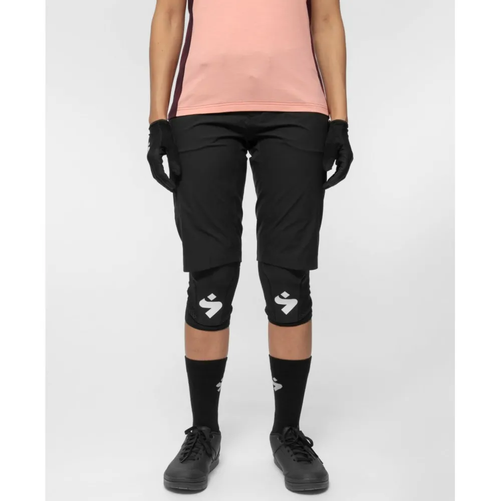 Sweet Protection - Women's Hunter Slashed Shorts - Radhose Sale
