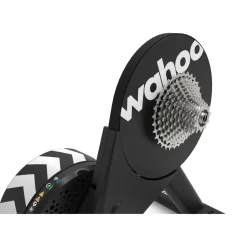 Wahoo Fitness-Ausrüstung|Trainingsgeräte-- Kickr Core 2 + 11 Speed Cassette - Rollentrainer